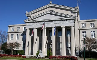 How to Locate Properties in North Carolina That Have a Lien